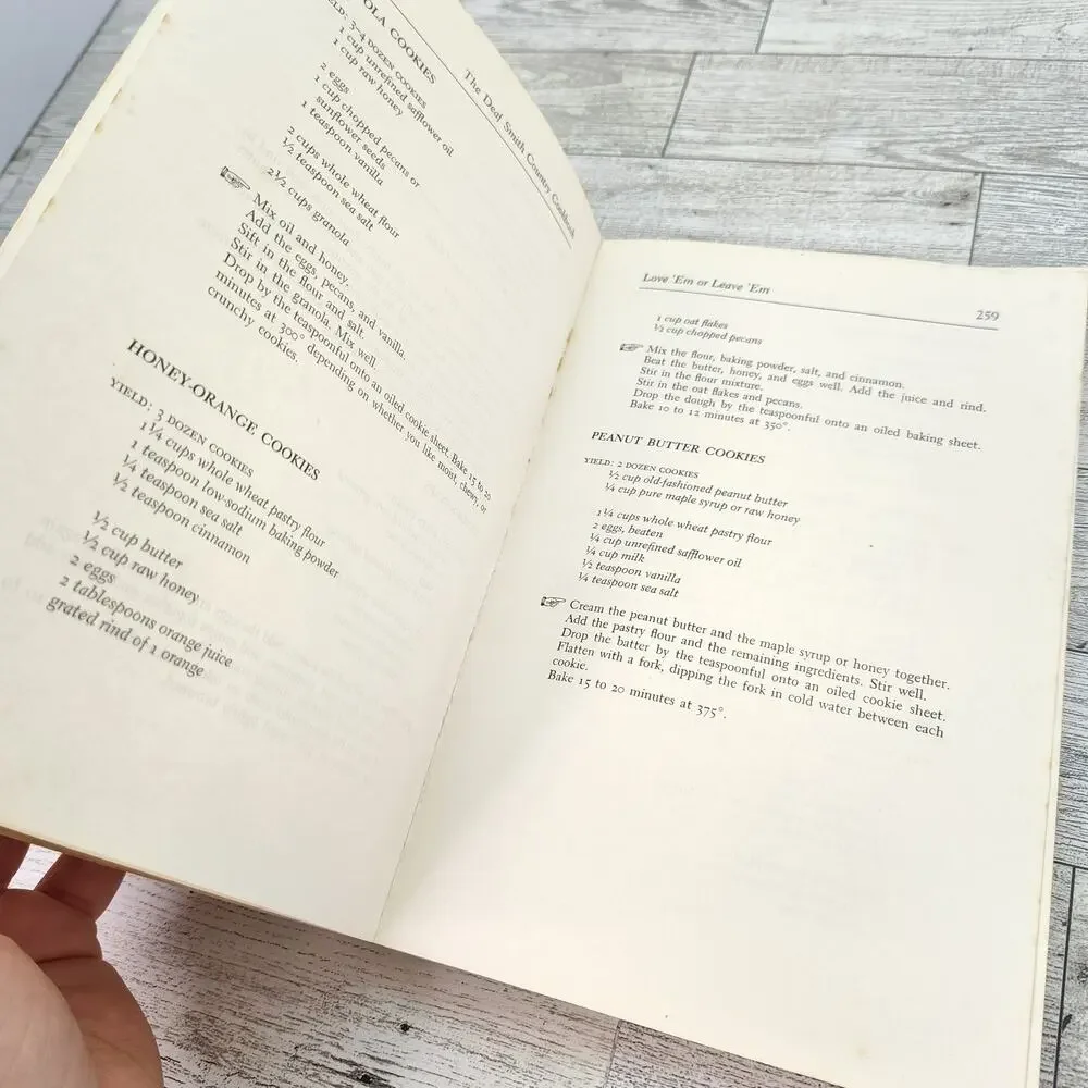 Deaf Smith Country Cookbook Natural Foods for Family Kitchens 1979 Vintage PB‎